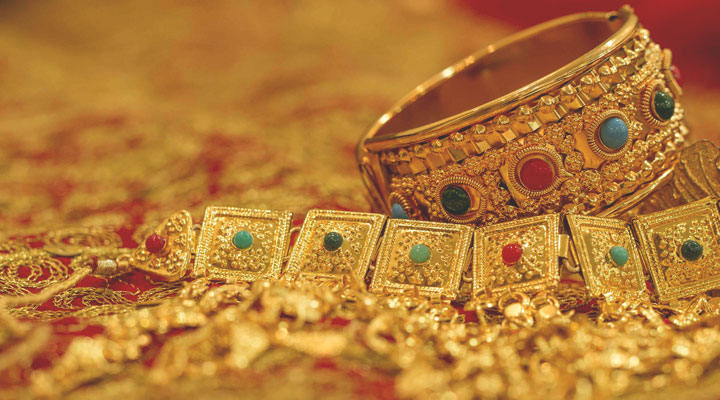 vintage jewel in india