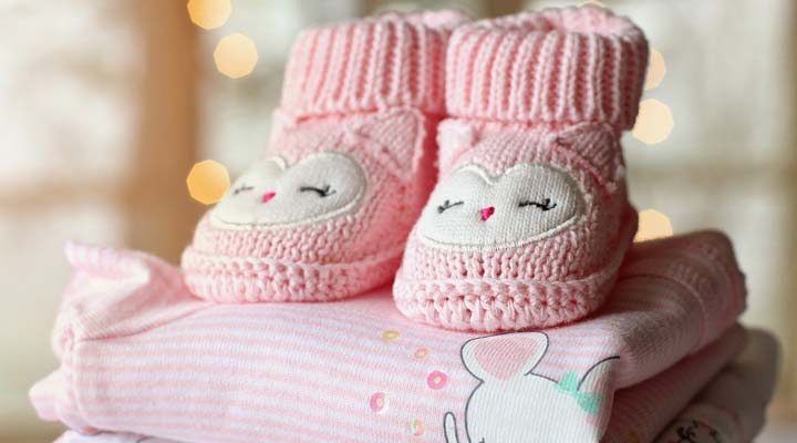 Dress your newborn baby simple