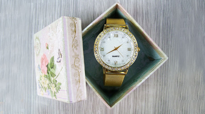 best gift for aunt wrist watch