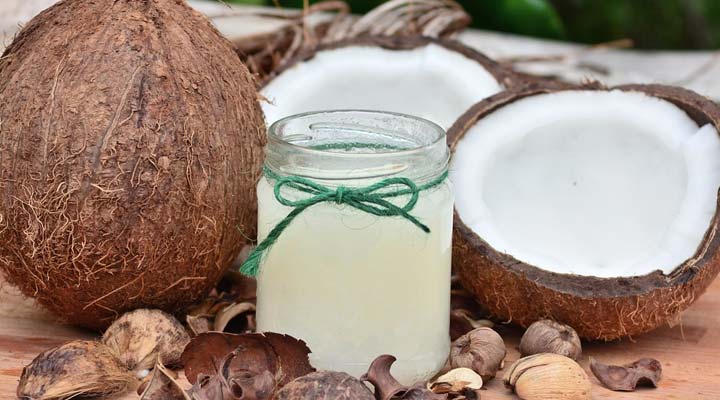 Prevent Hair Loss uisng coconut oil